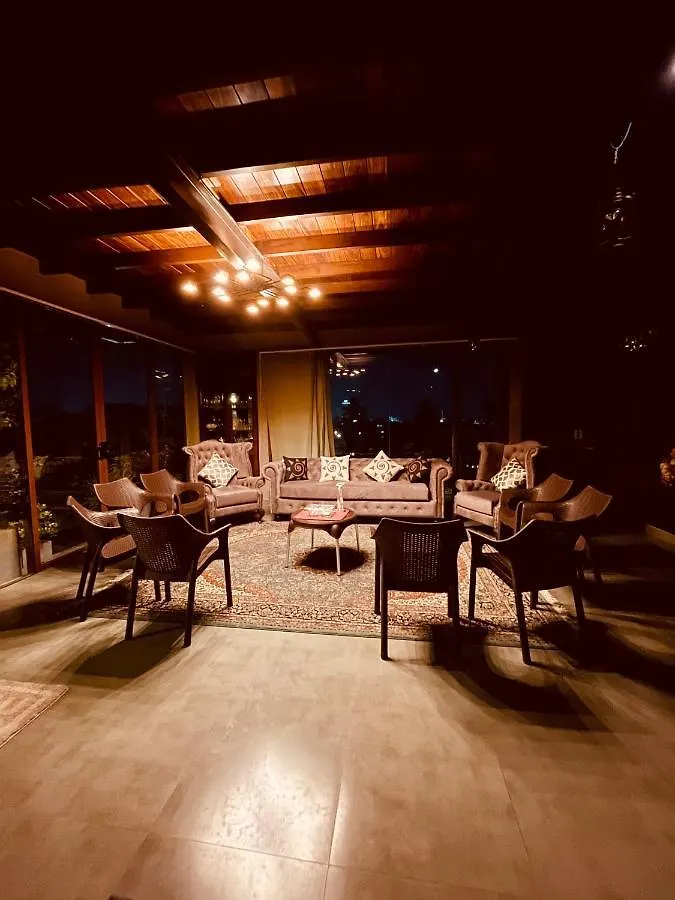 Penton45 - Luxury Penthouse Apartment Negombo