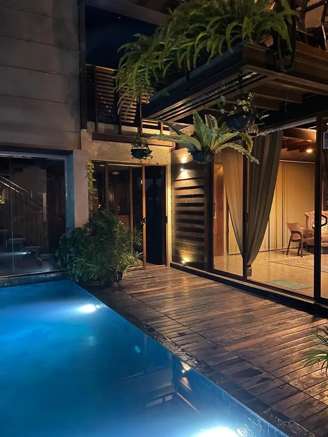 Penton45 - Luxury Penthouse Apartment Negombo 0*,  Srí Lanka